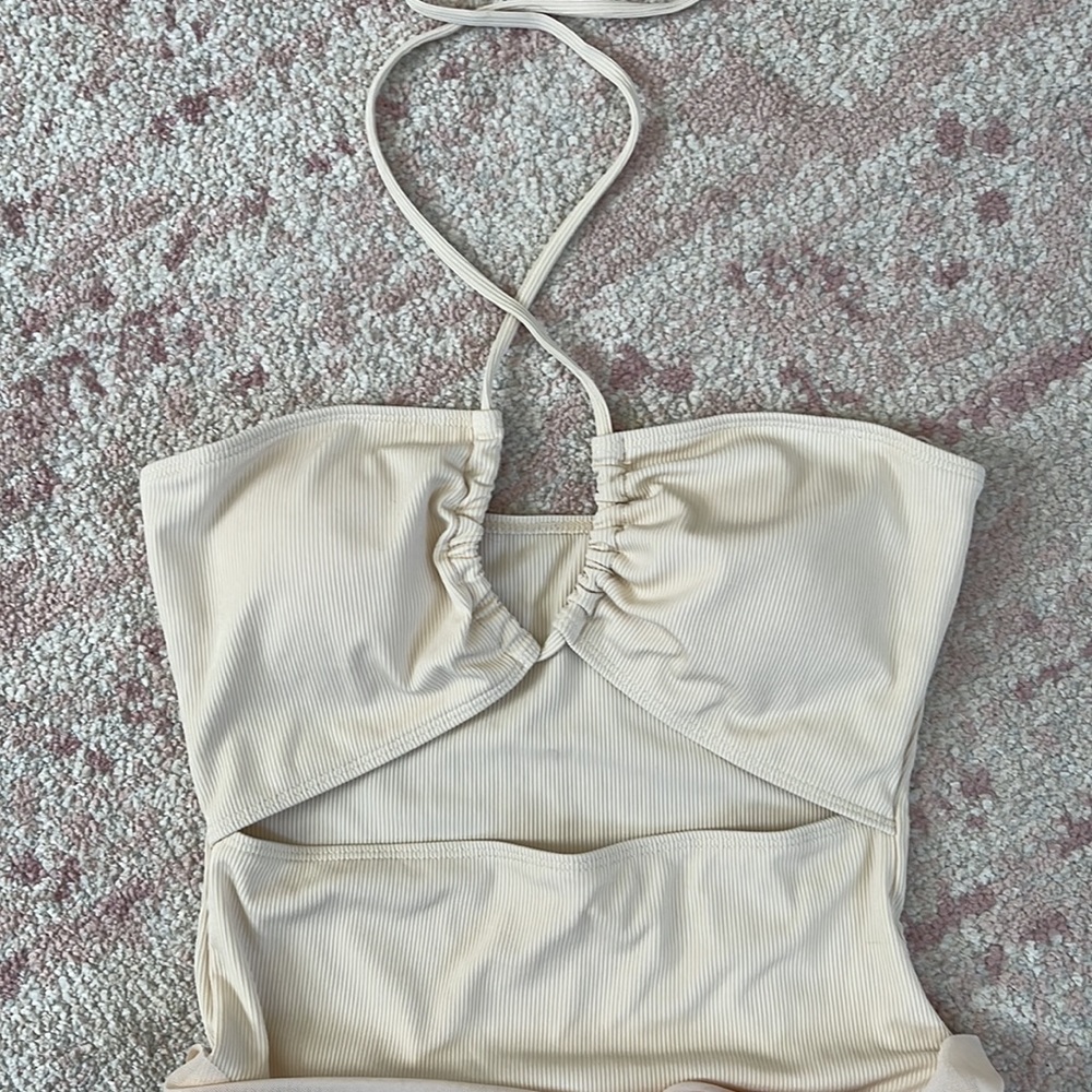 NEW ribbed cut-out one-piece swimsuit - Picture 2 of 3